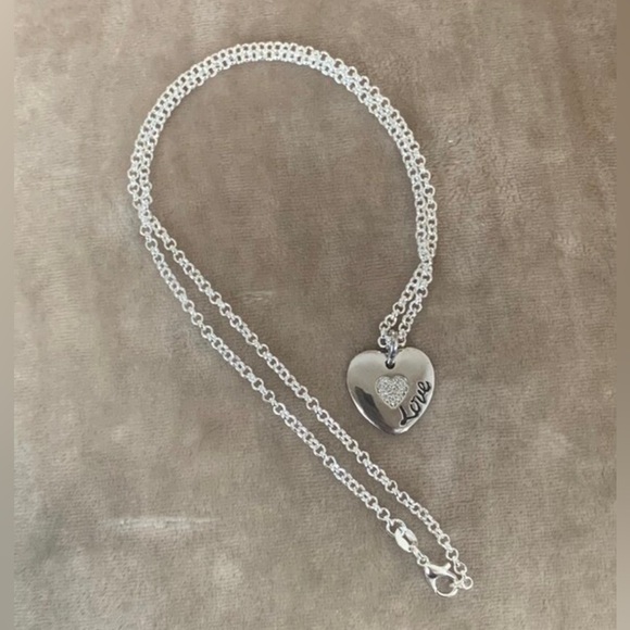 NEW! .925 sterling silver heart pendant with a diamond center LOVE neckl… - Picture 2 of 8